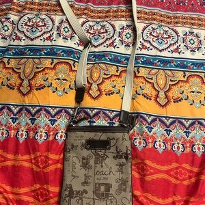 Coach Black and Beige Signature Pouch